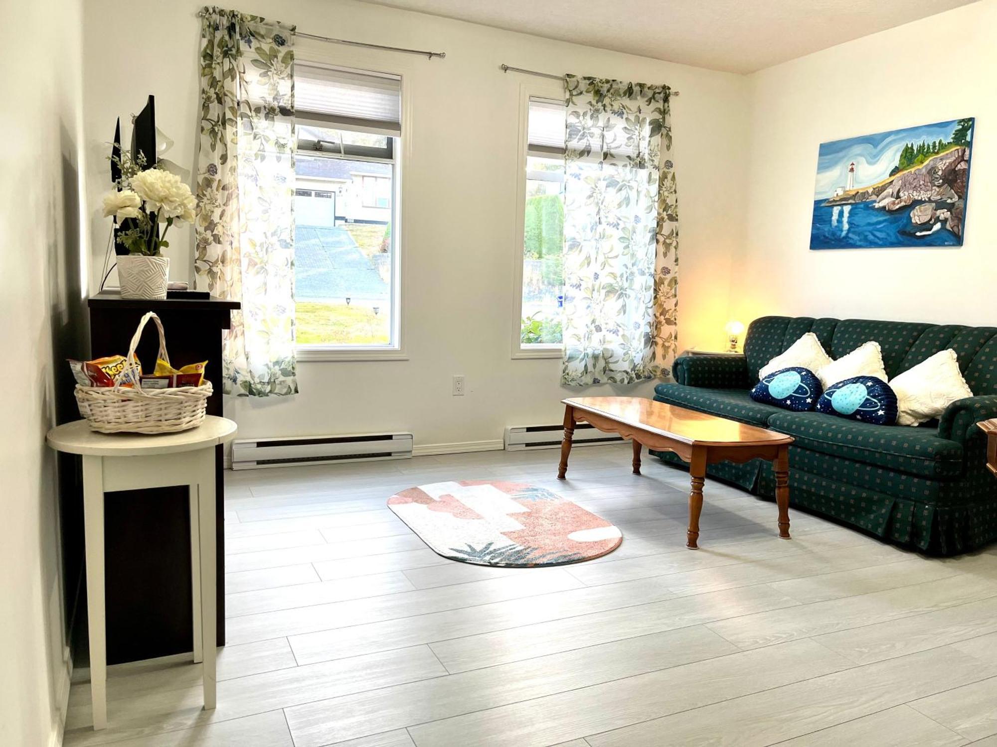 Summer Breeze Hotell Sooke Eksteriør bilde
